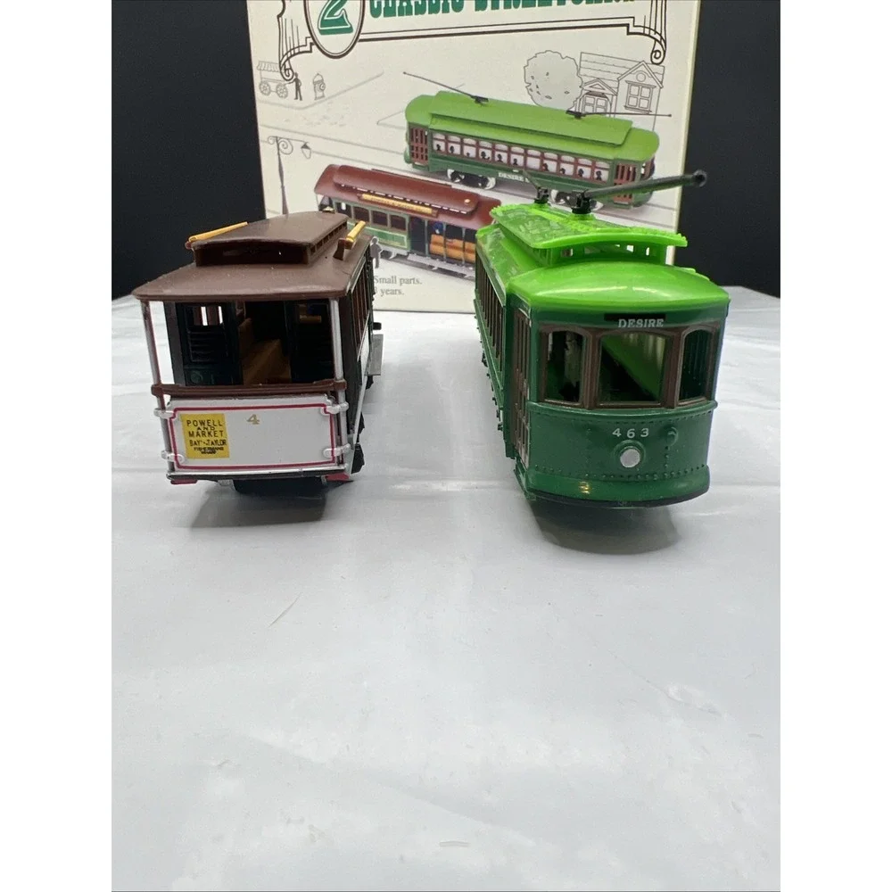Classic Street Cars (2)  463 Desire St. Trolley Powell & Mason Train, HO NIB